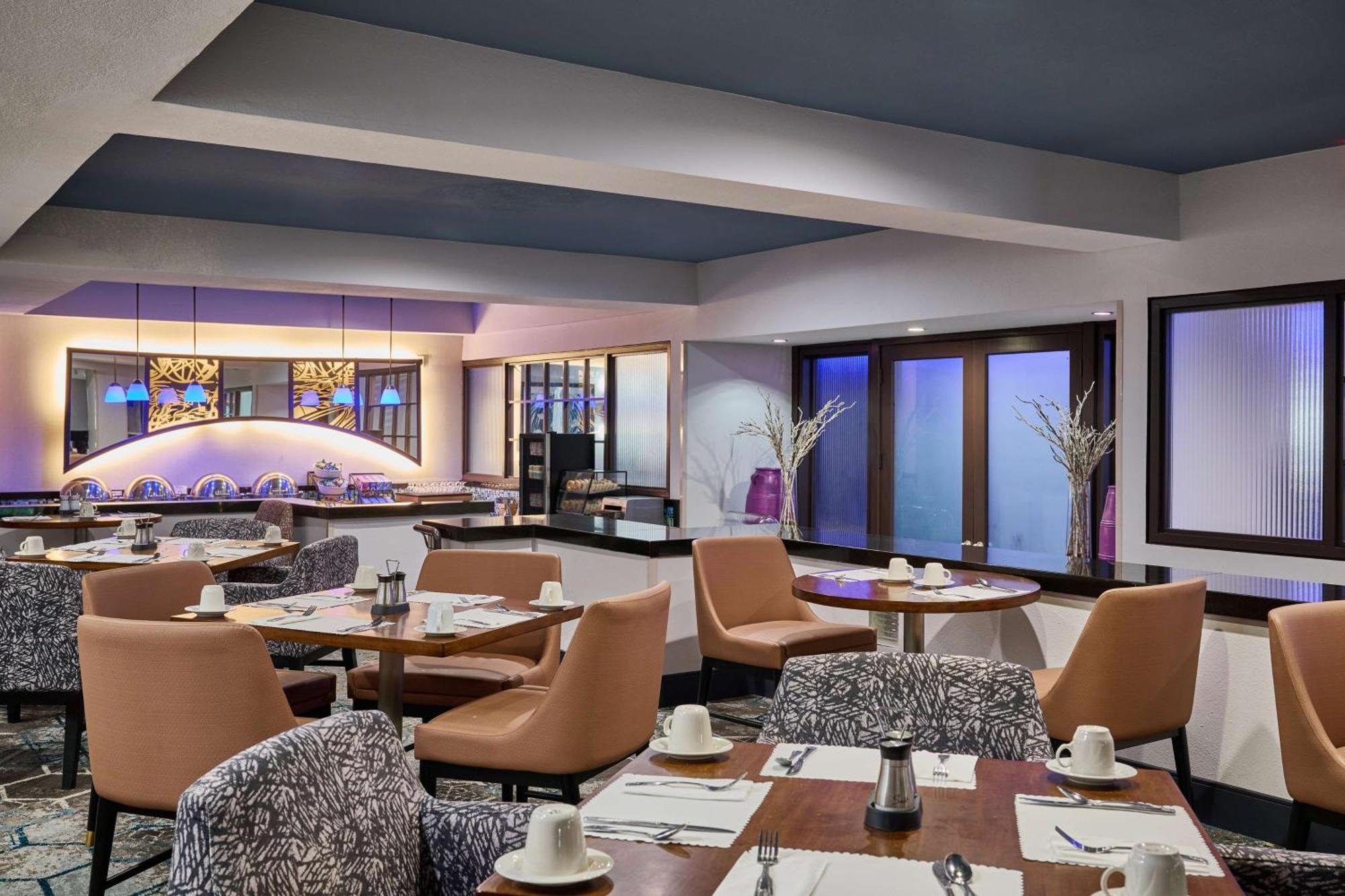 Doubletree By Hilton Chatsworth Лос-Анджелес Экстерьер фото